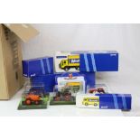 18 Boxed diecast models to include Corgi Weetabix x 4, Hatchette Tractors x 13 and Oxford x 1