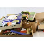 Large quantity of Hornby Dublo model railway to include boxed turntable, large collection of various