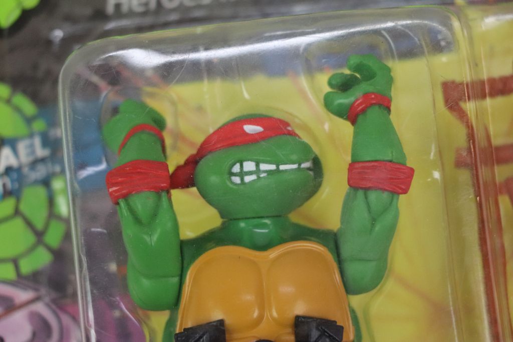 Carded Playmates Teenage Mutant Ninja Turtles Raphael figure, 10 back, unpunched, vg with very small - Image 4 of 5