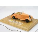 Boxed 1:43 Heco Models Miniatures Lyon Peugeot 601 Eclipse 1935 metal model, on wooden stand,