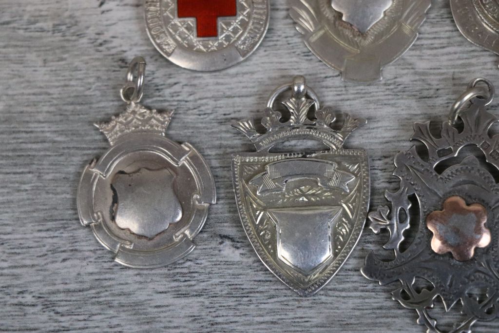 Eight silver fob medallions to include Edwardian and later, including Edwardian double sided - Image 6 of 6