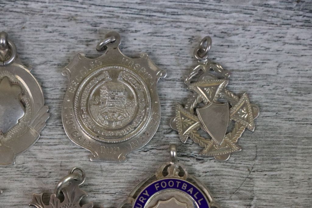 Eight silver fob medallions to include Edwardian and later, including Edwardian double sided - Image 4 of 6