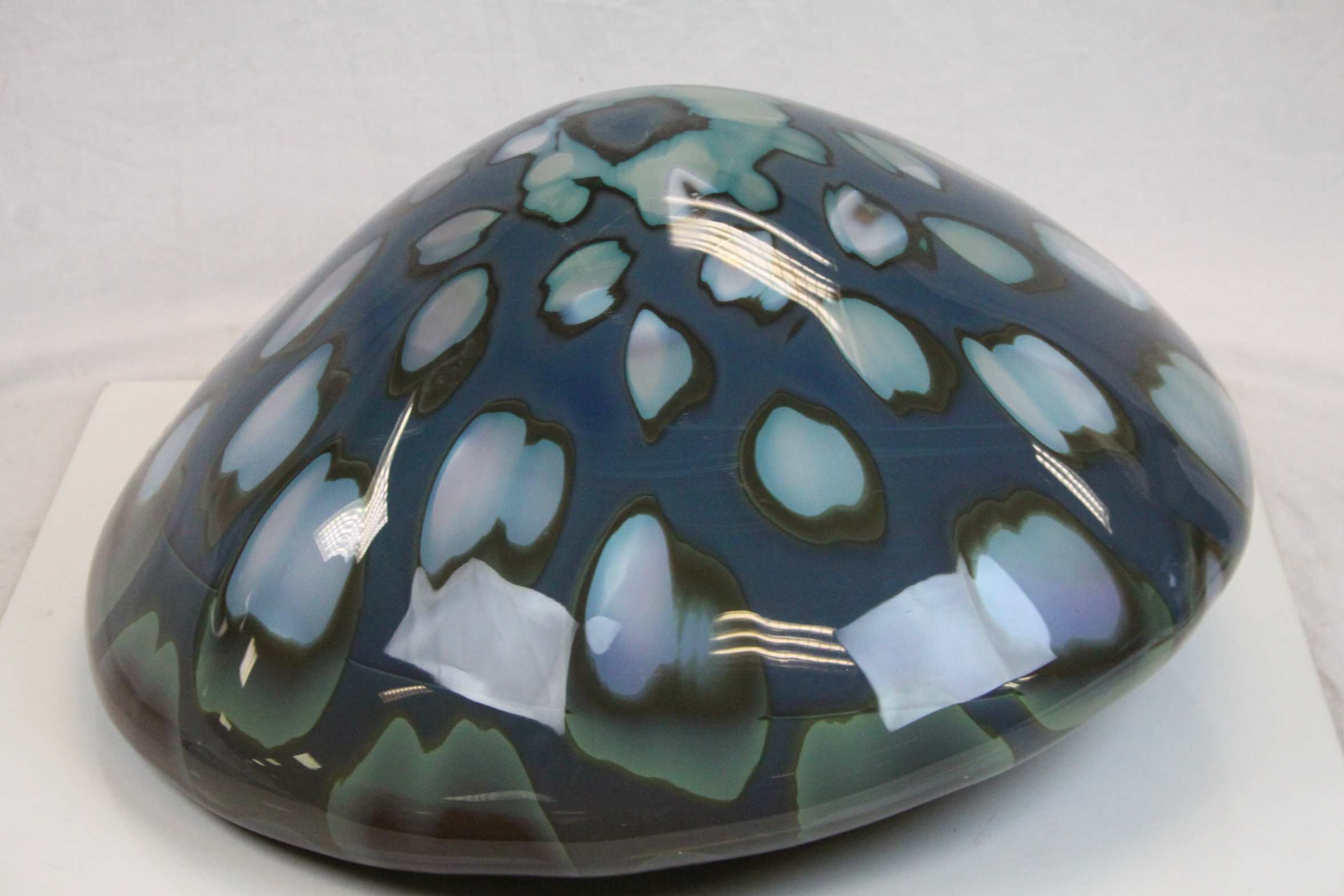 A large contemporary art glass vase/bowl - Image 6 of 6
