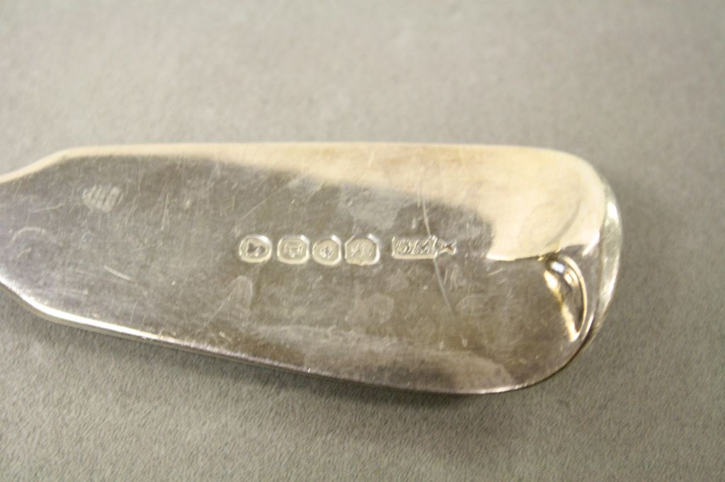 Georgian Hallmarked Silver Ladle by William Chawner II, approx 33cm long with monogram to handle - Image 3 of 3