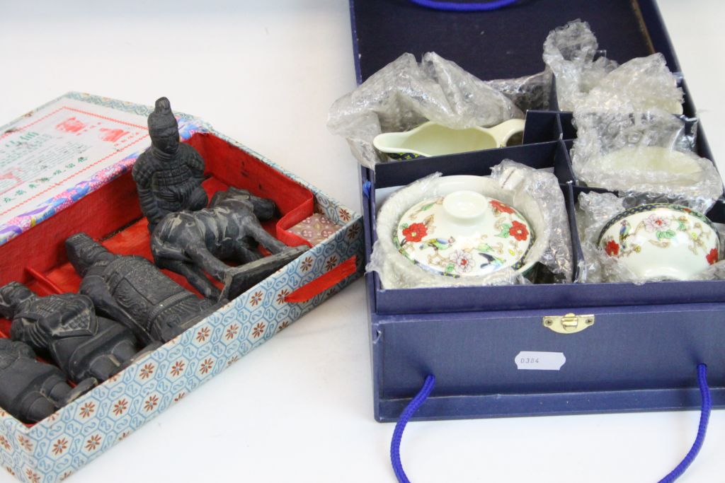 Box set of Chinese figures and horse and a contemporary boxed oriental tea set