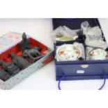 Box set of Chinese figures and horse and a contemporary boxed oriental tea set