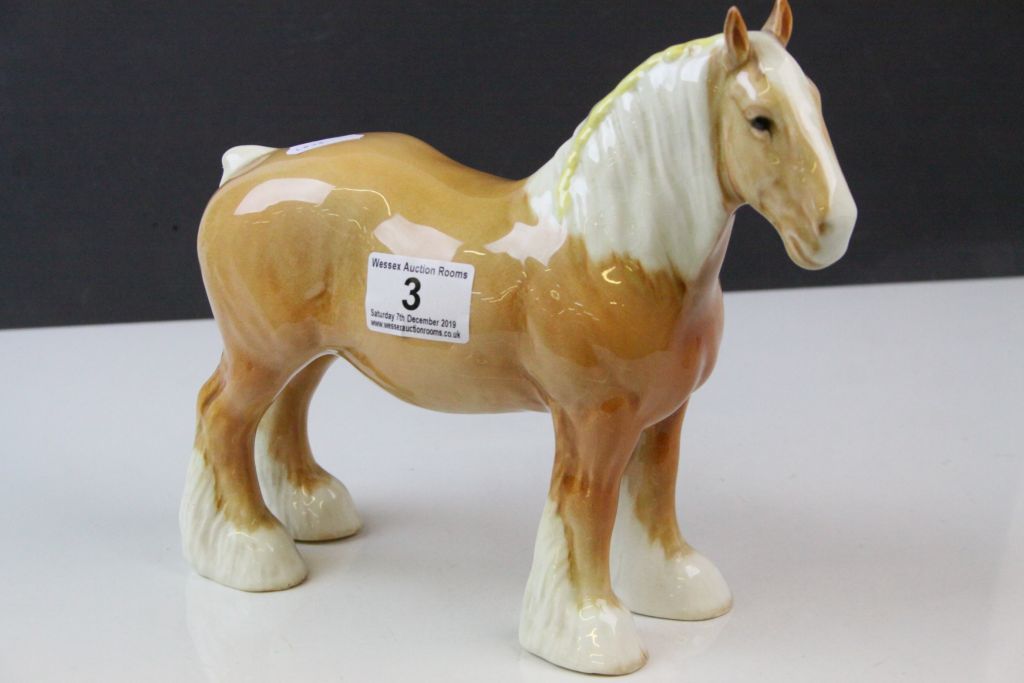 Two Beswick ceramic Shire Horses to include; 818 Palomino by Arthur Gredington - Image 4 of 6