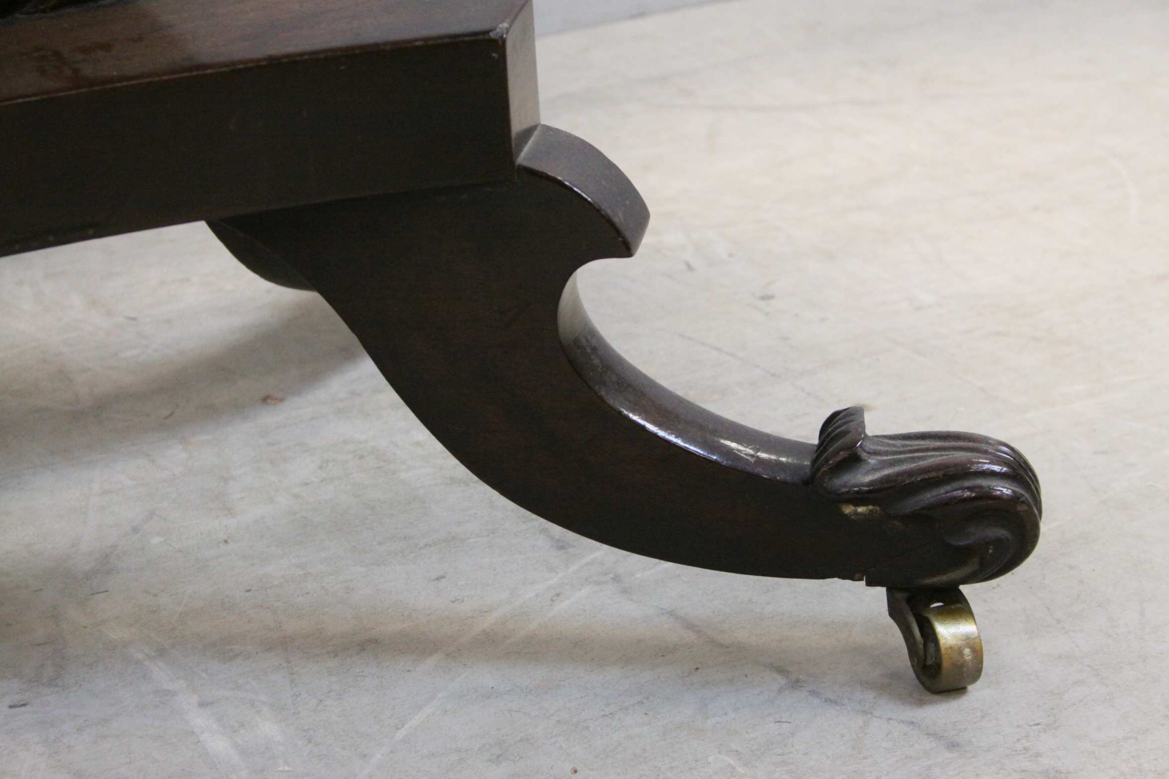 Regency Mahogany Tea Table on a Lyre Support and Swept Legs, 90cms wide - Image 5 of 6