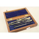 Mahogany cased vintage Draughtsman's set, box approx 19 x 9.5 x 3.5cm