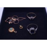 6.7 grams of gold or gold coloured items includes 2 rings