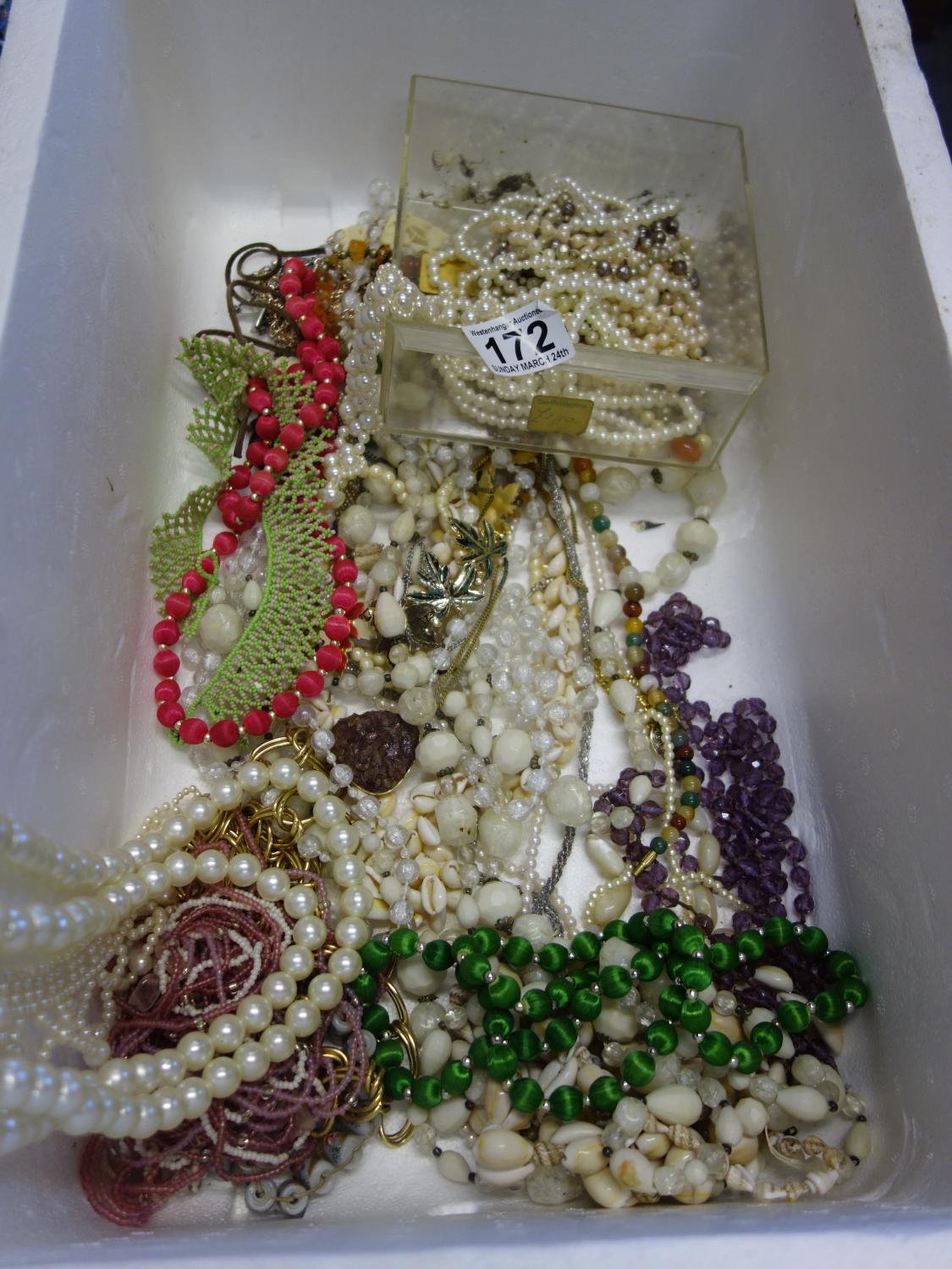 Large amount of necklaces including bead and stone necklaces, an amount of simulated pearl and pearl