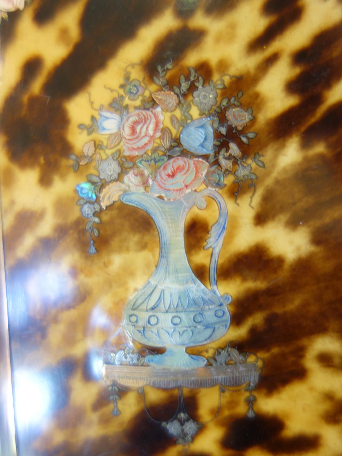 Tortoise shell and piquet ware with Mother of Pearl highlights, good quality 19 th century case, - Image 3 of 4