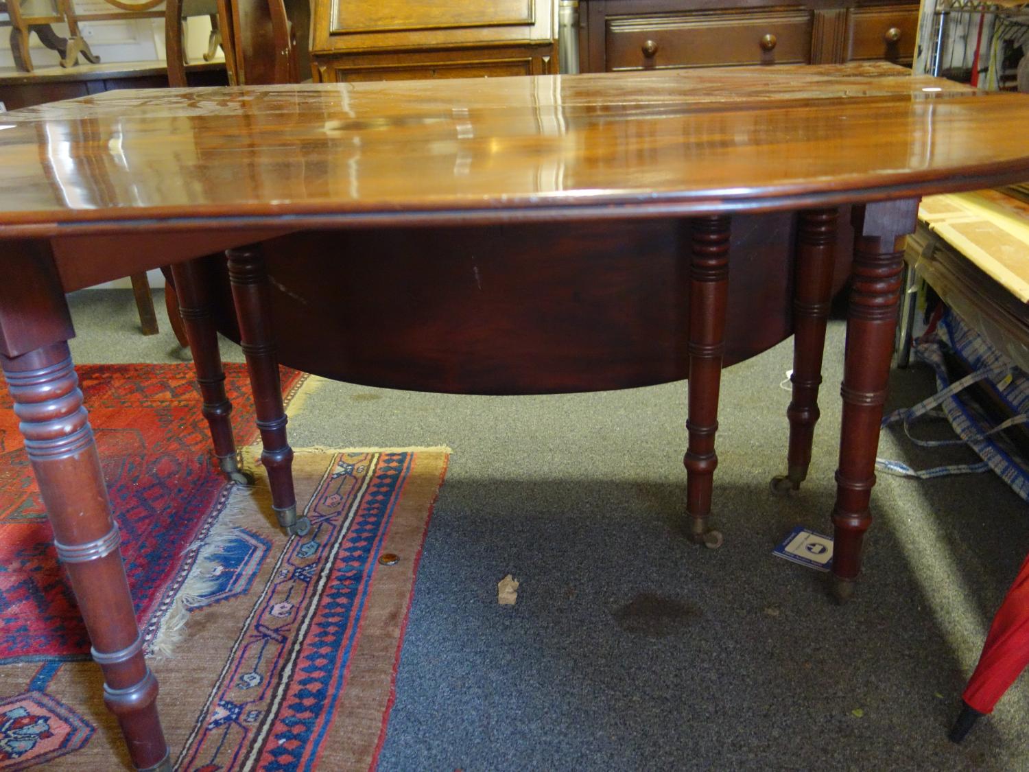 Superb mid 19 th century oval topped drop leaf dining table with gate leg action, the top table - Image 3 of 3