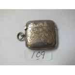 Curved scroll engraved silver vesta case Birm 1915 17g