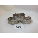 Set of three kidney shaped napkin rings. Chester 50g.