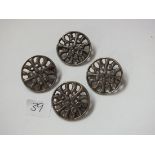 Four silver circular brooches 20g