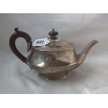 Bachelors teapot on moulded foot 8" over spout. B'ham 1938 290g.