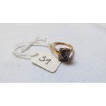 18t gold Edwardian sapphire & diamond ring approx size O