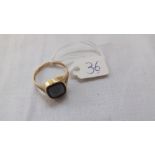 Gents 9ctstone set signet ring approx size U 2.6g inc