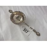 Tea strainer with scroll borders, 5.5” over handles B’ham 1916 by CW 28g.