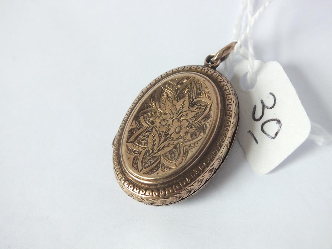 Victorian 9ct back & front floral engraved locket