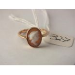 9ct cameo ring approx size N