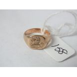 Gold crested Motto signet ring approx size J