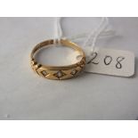 Antique 18ct gold fancy 3 stone diamond ring (size P)