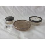 Two mounted small circular dishes, also a paste jar, 2.5” dia.