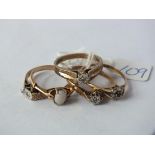 Five 9ct stone set rings 7.5g inc