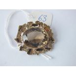 Unusual 9ct citrine brooch 10.7g