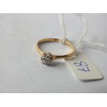 18ct gold solitaire diamond ring Approx. R