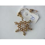 Victorian 9ct and pearl star pendant brooch 4.9g inc