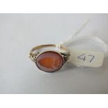 Antique 9ct intaglio ring Approx. N - 2.6g inc