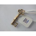 9ct key charm 0.8g