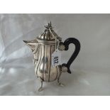 Maltese pear shaped hot water jug, 5.5” over handle import mark 230g.