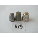 Group of three thimbles