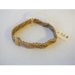 Three colour gold bracelet 19g.