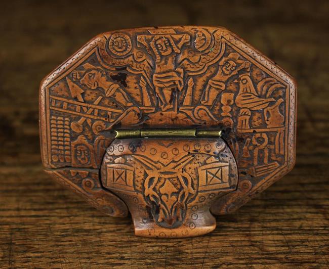 A Fine 18th Century Treen Snuff Box, possibly yew.