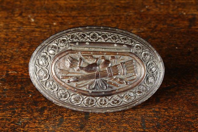 A Carved Coconut Shell Snuff Box, Circa 1800.