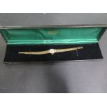 A 9ct yellow gold ladies manual wind bracelet wristwatch - total weight approx 15 grams, in good