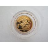 A 1980 proof, gold half sovereign, approx 3.9 grams, comes with presentation case, in good condition