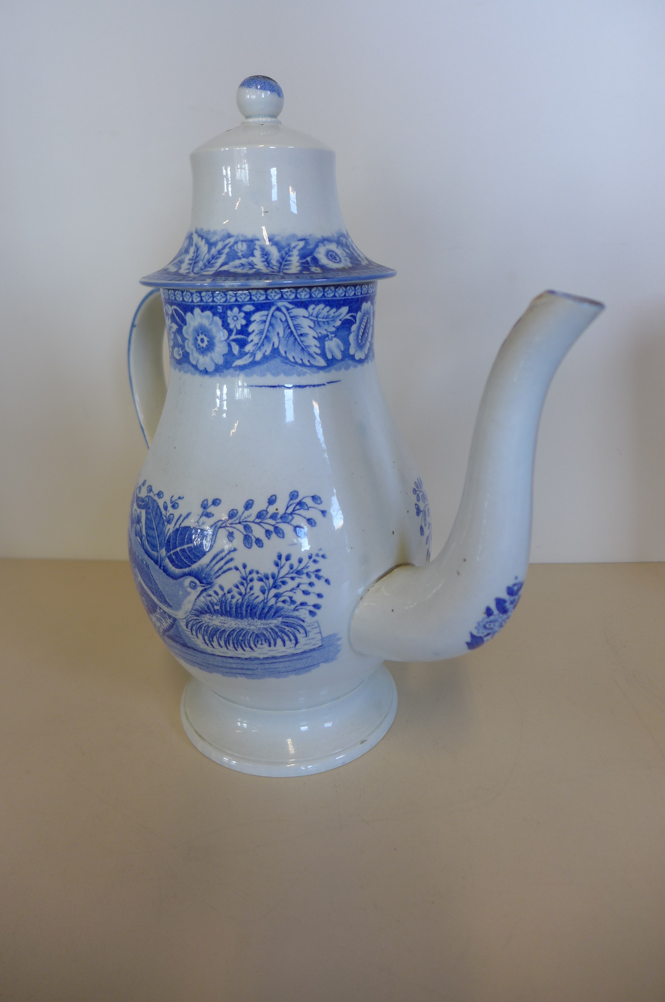 An 18th/19th Century white coffee pot 27cm tall, chip to base of pot and chips and hole to cover - Image 3 of 5