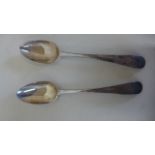 A pair of Georgian silver dessert spoons, by Hester Batemam, approx 2.4 troy oz