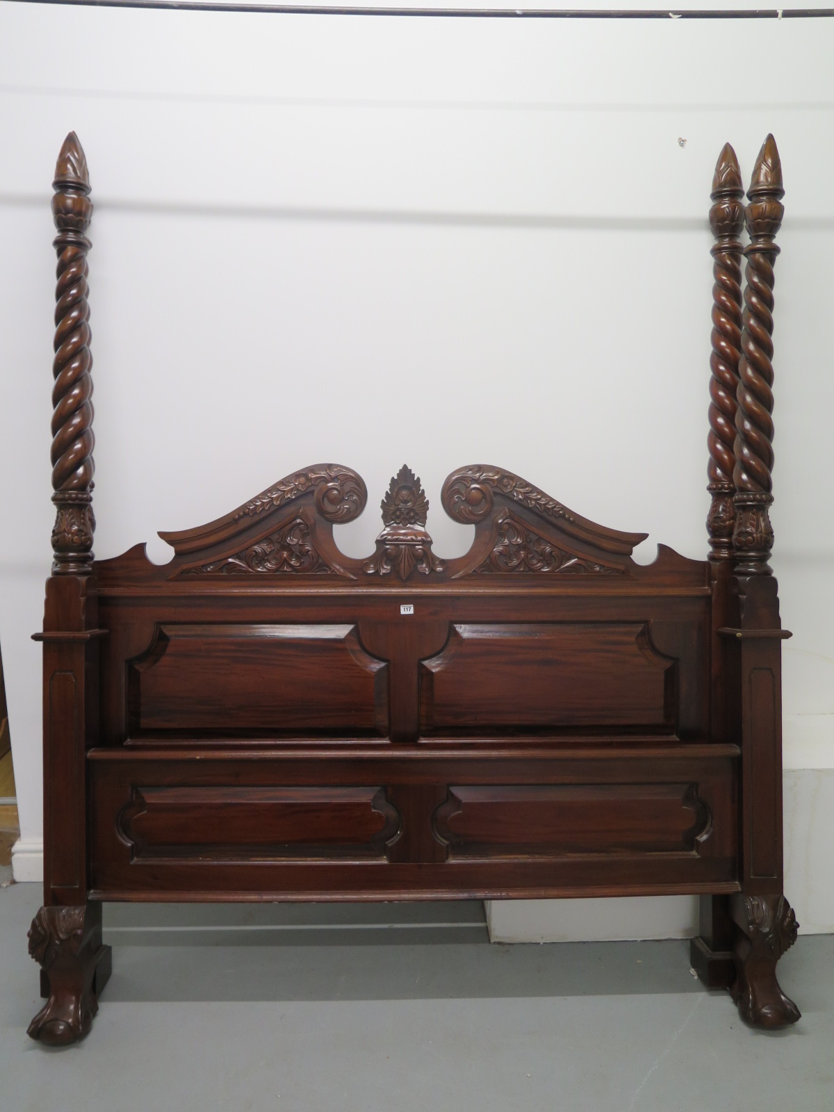 A mahogany coloured 4 poster double bed 175cm wide