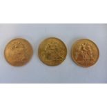 Three George V gold half sovereigns dated 1911, 1914 and 1915