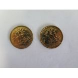 Two Edward VII gold half sovereigns, dated 1906 and 1907