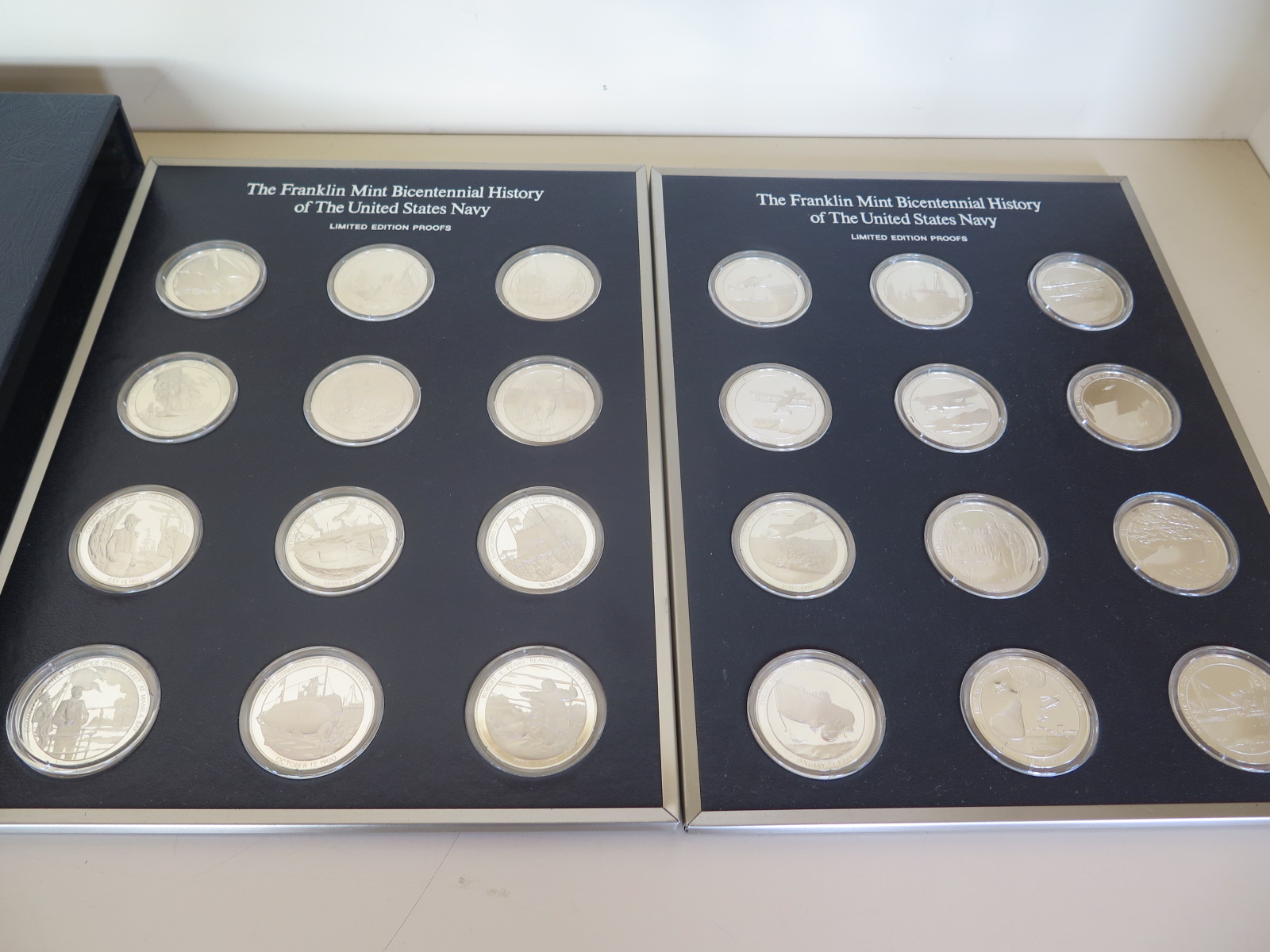 Franklin Mint Bicentennial History of the United States Navy, twenty-four silver proof coins in - Image 2 of 3