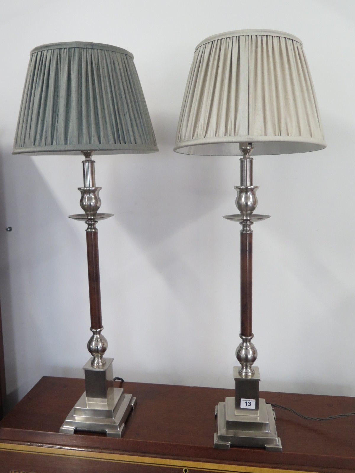 A pair of good quality table lamps, 80cm high, in good condition