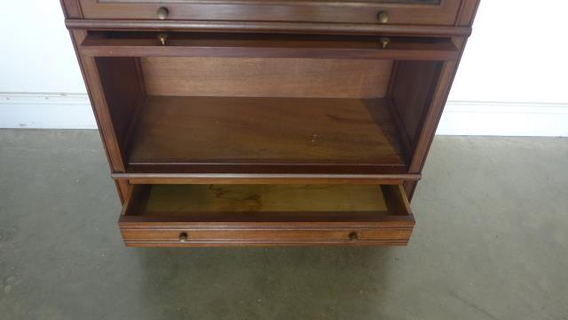 A Globe Wernicke style mahogany four tier bookcase, the lower tier a frieze drawer, approx 80cm W - Image 3 of 3